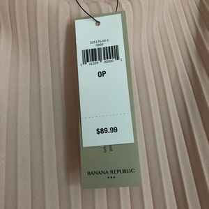 Banana Republic Skirts - Banana Republic long pleated skirt 0P Banana Republic Skirts - Banana Republic long pleated skirt 0P
